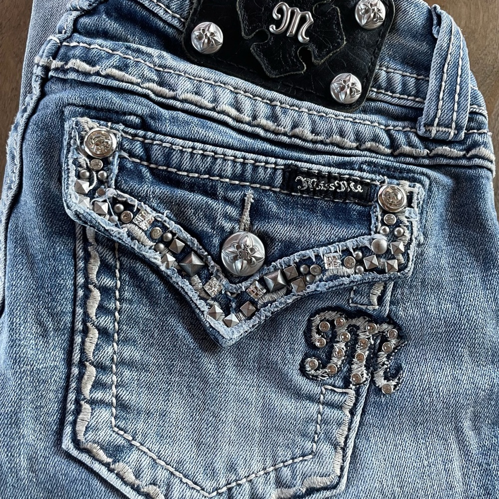 Miss Me size 25